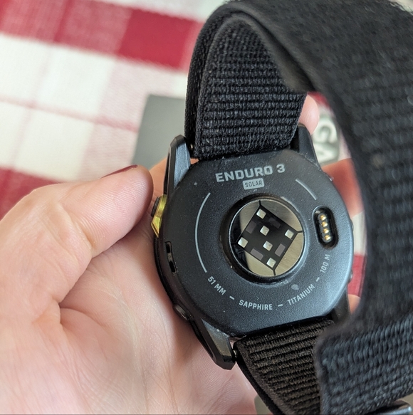 Garmin Enduro 3 - Picture 2 of 3